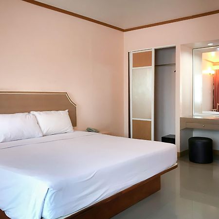 J Two S Pratunam Hotel Bangkok Exterior foto