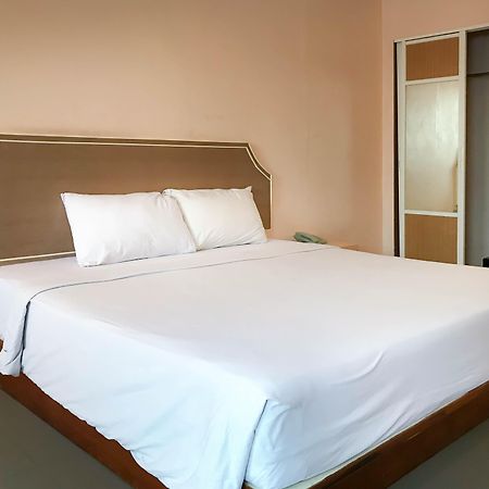 J Two S Pratunam Hotel Bangkok Exterior foto