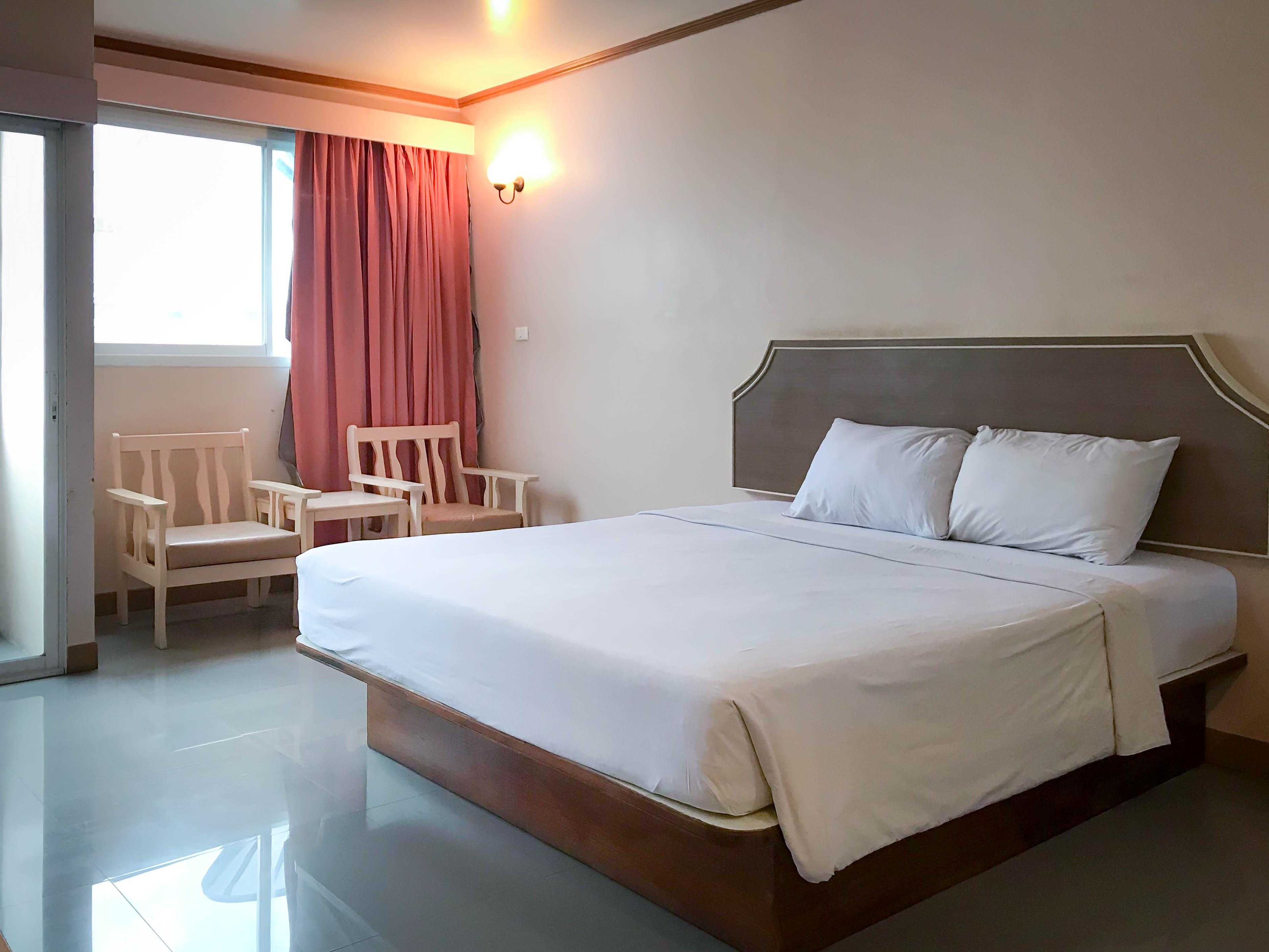J Two S Pratunam Hotel Bangkok Exterior foto