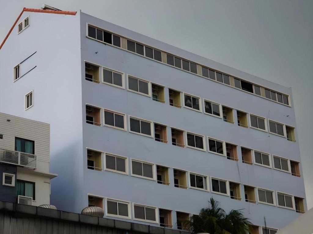 J Two S Pratunam Hotel Bangkok Exterior foto