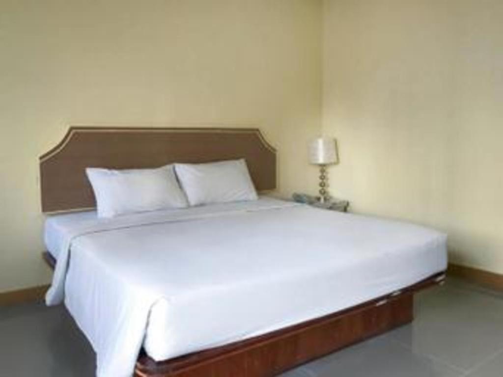 J Two S Pratunam Hotel Bangkok Exterior foto